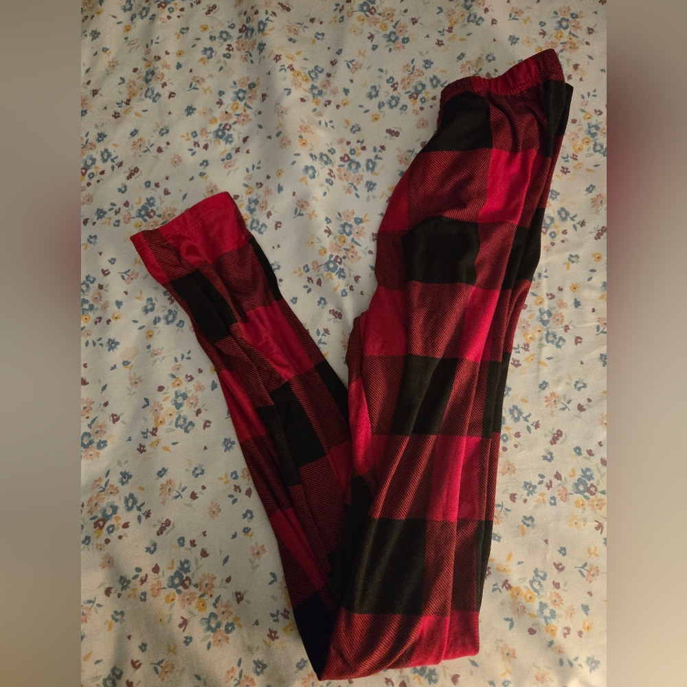 Red and Black Plaid Leggings Size Medium